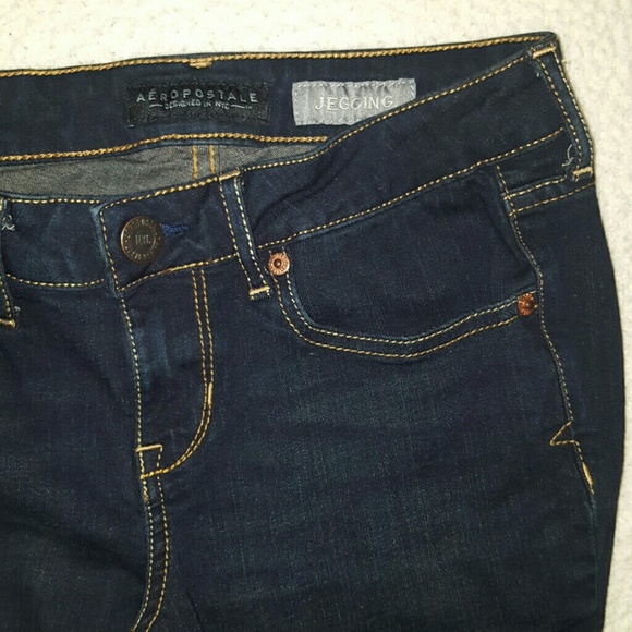 Aeropostale Jeans with a Jegging Fit/Style - Picture 3 of 6